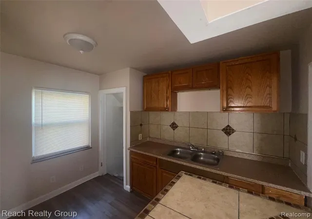 Photo 4 of Single family home for sale at 5546 Lodewyck St, Detroit, MI 48224 1308 | MLS# 61008001 | Listing updated on 2026-09-02