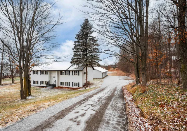 5th image of 1627 Rasho Rd, Traverse City, MI 49696 | MLS# 80067260