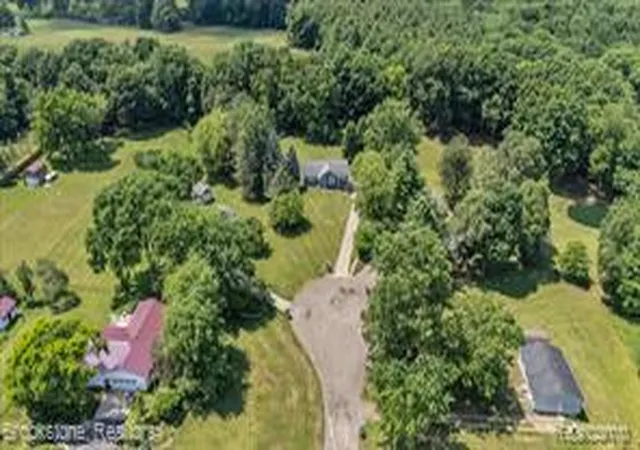 Homes for sale in Columbiaville, MI | 2630 Julie Dr, Columbiaville, MI 48421 | MLS# 61009861