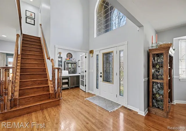 Photo 5 of Single Family Residence at 20400 Robinway Dr, Clinton Township, MI 48036 | MLS# 60981990 | | Sold on 2026-08-14