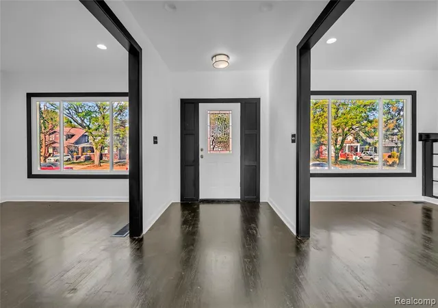 Photo 3 of Sale Pending at 154 Mclean St, Highland Park, MI 48203 | MLS# 61012075 | Listing updated on 2026-07-28