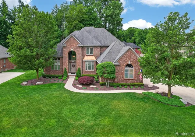 Photo 3 of Single Family Residence at 34380 Dante Dr, New Baltimore, MI 48047 | MLS# 61002733 | | Sold on 2026-07-07