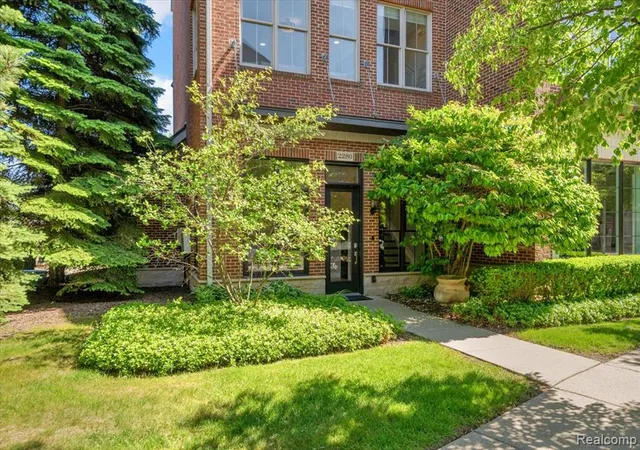 Photo 1 of Condo for sale at 2280 Attard, Birmingham, MI 48009 | MLS# 61005452 | Listing updated on 2026-07-07
