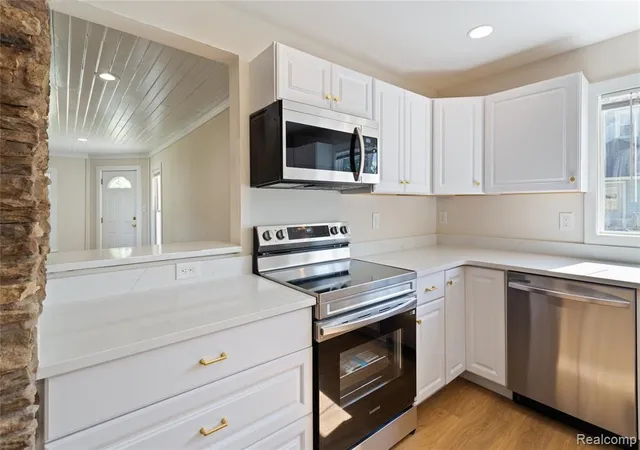 Photo 5 of Sale Pending at 113 W Polly St, Perry, MI 48872 | MLS# 61001657 | Listing updated on 2026-08-17