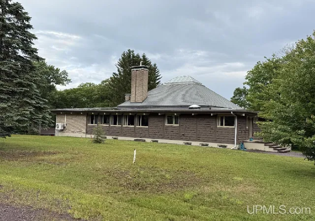 3rd image of 22125 Ridge Rd, Houghton, MI 49931 | MLS# 50211976