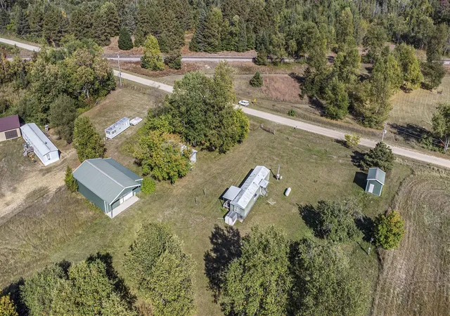 2nd image of 1215 Bear Ave, Harrison, MI 48625 | MLS# 70495359