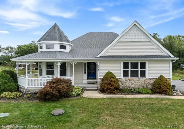 Photo 2 of Single family home for sale at 12793 Carolyn Way, Davisburg, MI 48350 | MLS# 61021262 | Listing updated on 2026-09-06