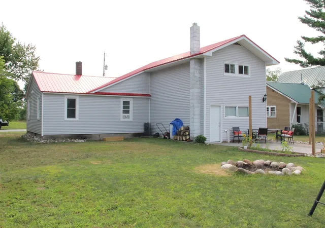 Photo 3 of Sale Pending at 1065 Cedar St, Baldwin, MI 49304 | MLS# 70551630 | Listing updated on 2026-09-01