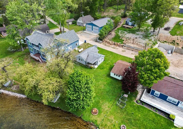 Homes for sale in Reading, MI | 3070 Lake Dr, Reading, MI 49274 | MLS# 70532152