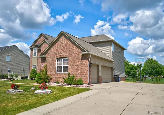 Homes for sale in Grand Blanc, MI | 6275 Opal Ln, Grand Blanc, MI 48439 | MLS# 61004711