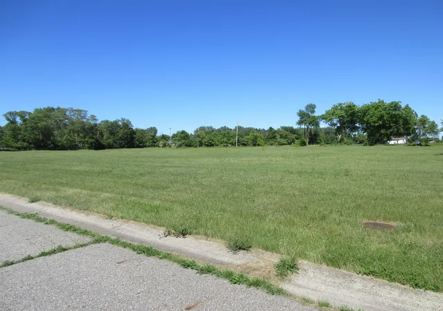 Photo 3 of Land for sale at 1844 Wilford Dr, Essexville, MI 48732 | MLS# 50211453 | Listing updated on 2026-06-15