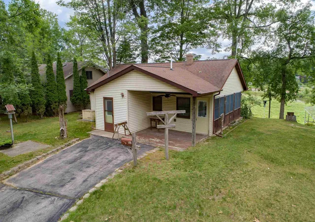Homes for sale in Beaverton, MI | 3775 Oakridge Dr, Beaverton, MI 48612 | MLS# 50213446