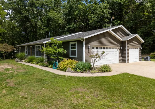 Homes for sale in Richland, MI | 5643 E C Ave, Richland, MI 49083 | MLS# 70541850