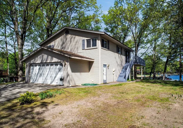Homes for sale in Gladwin, MI | 4600 Queens Wy, Gladwin, MI 48624 | MLS# 50208648