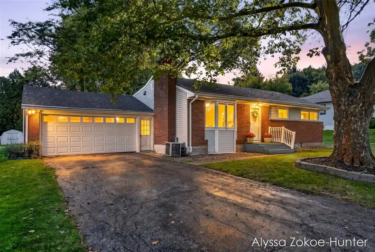 Photo 1 of Sale Pending at 1938 Moerland Ct, Grand Rapids, MI 49504 | MLS# 70561668 | Listing updated on 2026-10-18