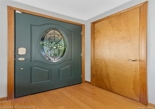 Photo 4 of Sale Pending at 23385 Melville Ave, Hazel Park, MI 48030 | MLS# 61023207 | Listing updated on 2026-09-05