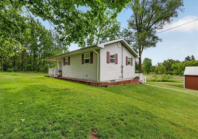 Homes for sale in Stanton, MI | 303 W Walnut St, Stanton, MI 48888 | MLS# 70539929