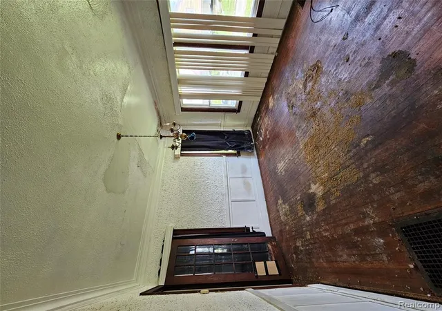 3rd image of 139 Puritan St, Highland Park, MI 48203 | MLS# 61004529