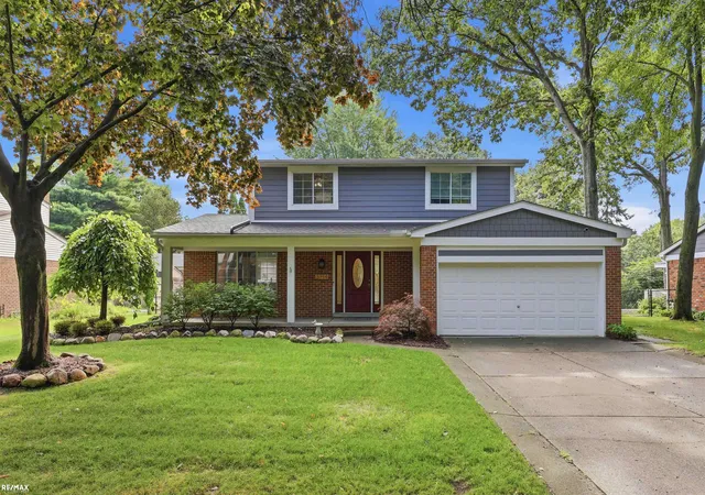 2nd image of 3714 Sandburg Dr, Troy, MI 48083 | MLS# 50218181