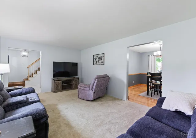 Homes for sale in Adrian, MI | 1113 Glendale Ave, Adrian, MI 49221 | MLS# 50208986