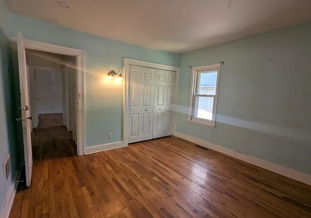 5th image of 18736 Huron River Dr, New Boston, MI 48164 | MLS# 70494087