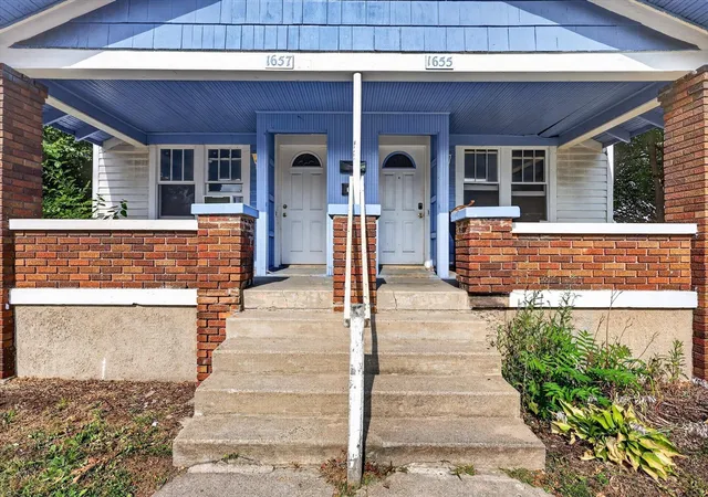 Listing Photo 4 - Condo for sale in building located at 1655 Madison Ave, Grand Rapids, MI 49507