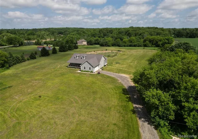 Homes for sale in Lapeer, MI | 2543 Greenwood Rd, Lapeer, MI 48446 | MLS# 61002253