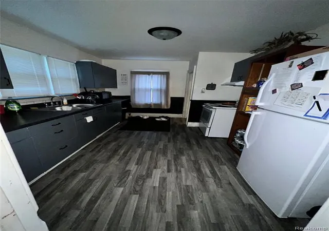 Photo 4 of Single family home for sale at 1620 Vermont St, Saginaw, MI 48602 | MLS# 60923103 | Listing updated on 2025-12-22