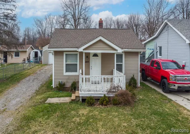 Homes for sale in Burton, MI | 2271 Kenneth St, Burton, MI 48529 1349 | MLS# 60980944