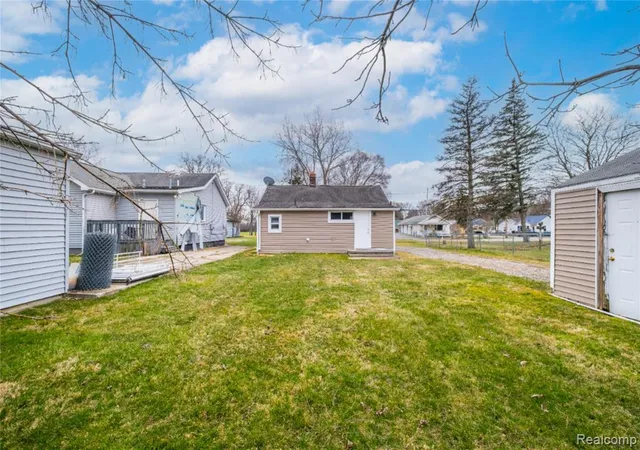 Homes for sale in Burton, MI | 2271 Kenneth St, Burton, MI 48529 1349 | MLS# 60980944