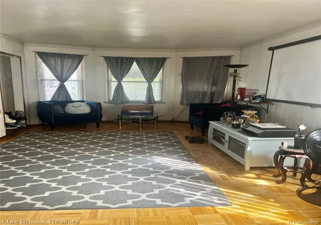 image of 2006 Norwalk St, Hamtramck, MI 48212 | MLS# 60995363
