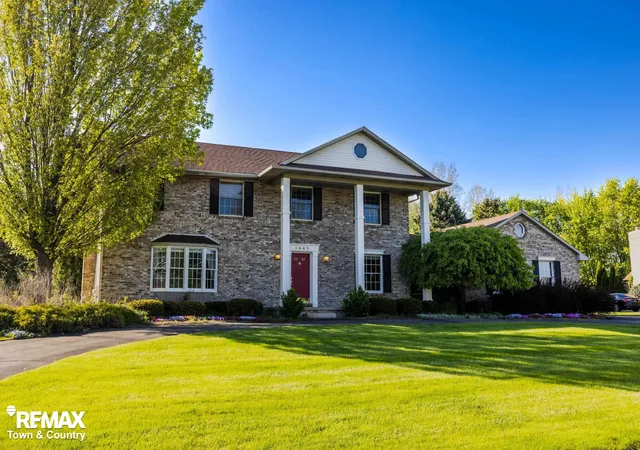 2nd image of 6445 Hickory Hollow Ct, Flint, MI 48532 | MLS# 50207271