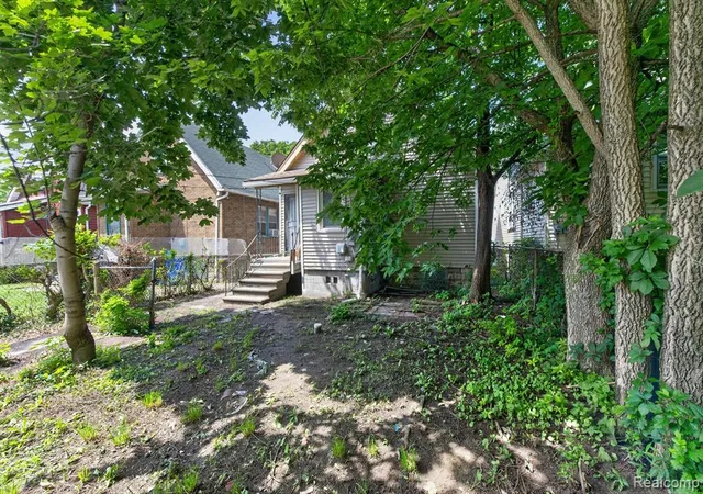 16th image of 15906 Monica St, Detroit, MI 48238 1323 | MLS# 61006248