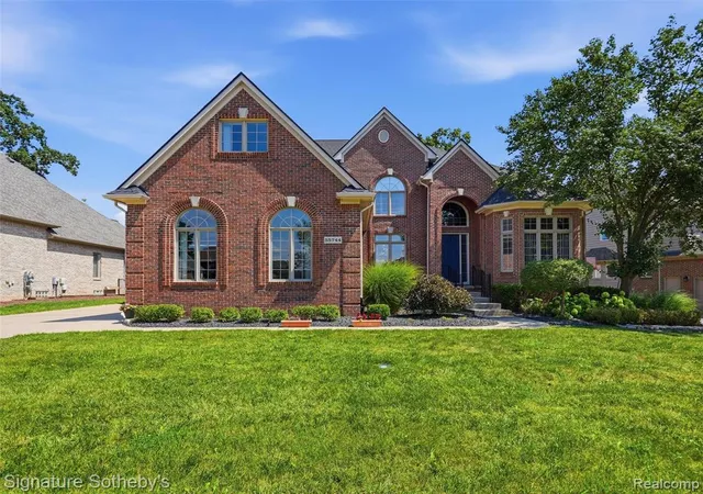 2nd image of 55744 Lancewood Dr, Shelby Twp, MI 48316 5808 | MLS# 61024232