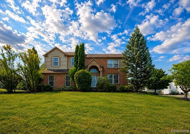 1st image of 4433 Brighton Dr, Grand Blanc, MI 48439 | MLS# 61020754