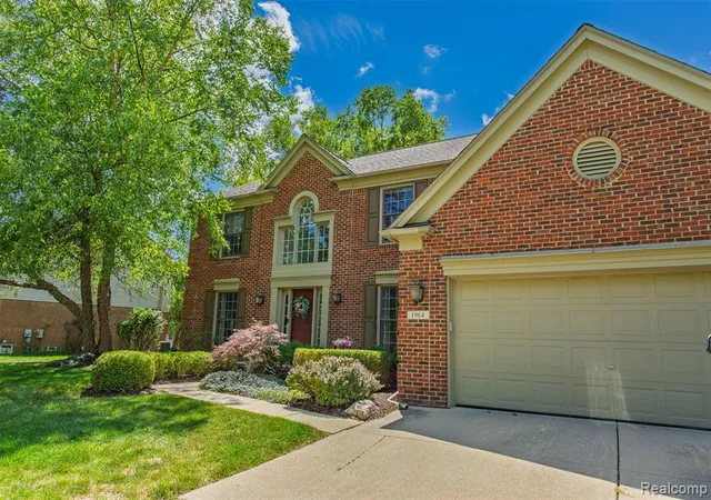 1st image of 1964 Bloomfield Oaks Dr, West Bloomfield, MI 48324 | MLS# 61022460