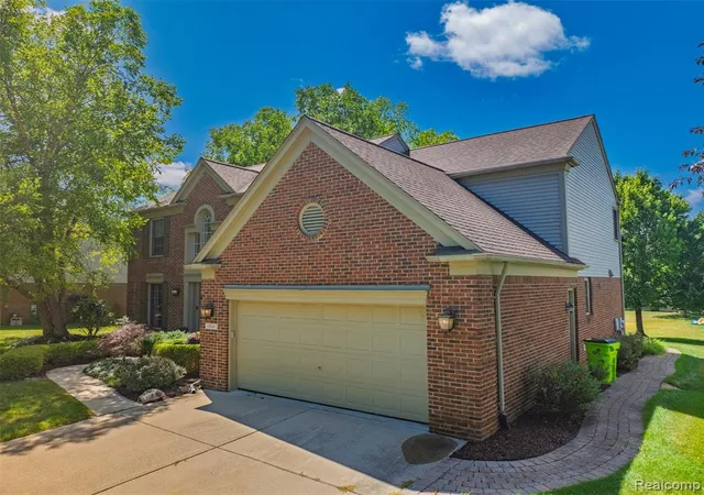 5th image of 1964 Bloomfield Oaks Dr, West Bloomfield, MI 48324 | MLS# 61022460
