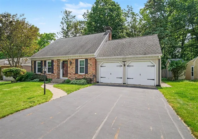 Photo 2 of Sale Pending at 3632 Chamberlain Ave, Grand Rapids, MI 49508 | MLS# 70543571 | Listing updated on 2026-09-09