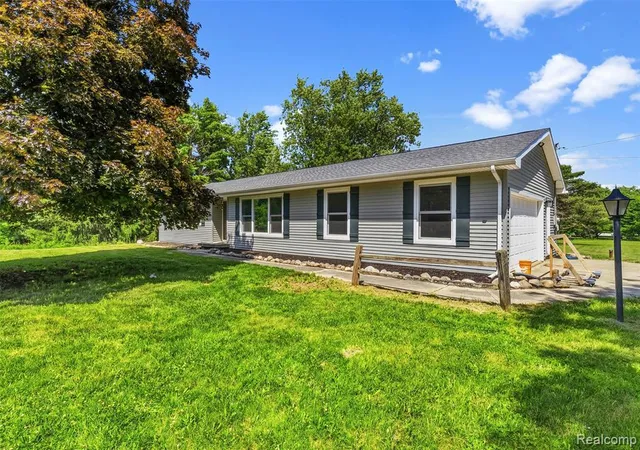 4th image of 9200 Hickory Ridge Rd, Holly, MI 48442 8110 | MLS# 61010140