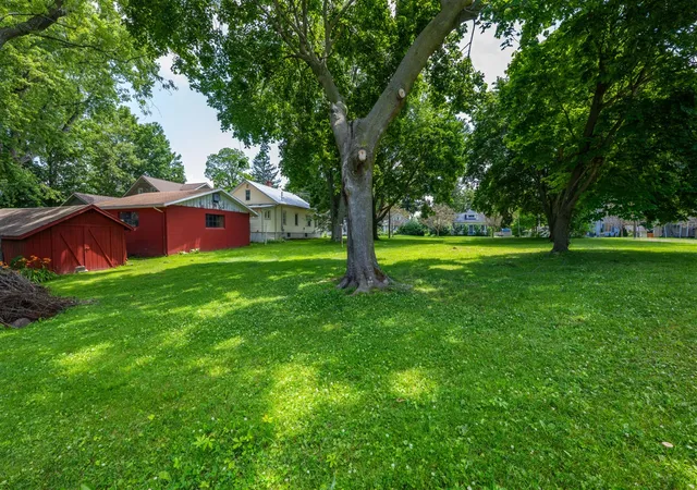 Photo 3 of Single family home for sale at 135 W St Joseph St, Coloma, MI 49038 | MLS# 70545201 | Listing updated on 2026-07-30