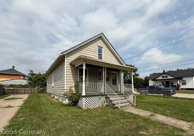Photo 1 of Sale Pending at 30 Beyne St, Mount Clemens, MI 48043 | MLS# 61022195 | Listing updated on 2026-08-24