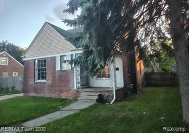 Photo 2 of Single family home for sale at 19409 Goulburn St, Detroit, MI 48205 2172 | MLS# 61008346 | Listing updated on 2026-08-28