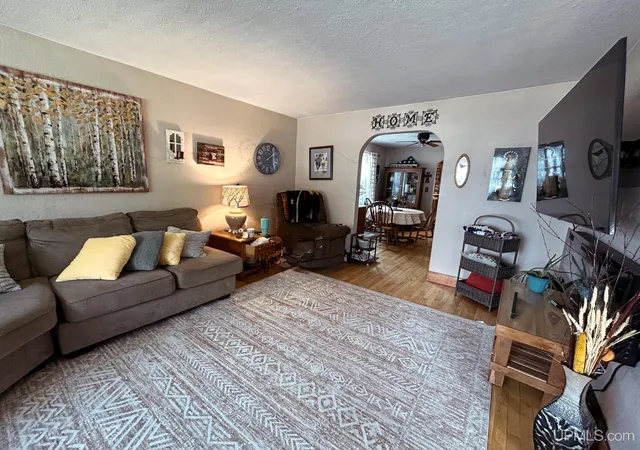 Photo 3 of Single family home for sale at 228 E Chocolay St, Munising, MI 49862 | MLS# 50216265 | Listing updated on 2026-08-24