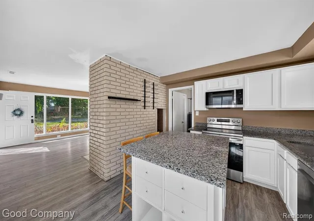 Photo 4 of Single family home for sale at 21004 Westover Ave, Southfield, MI 48075 7963 | MLS# 61024973 | Listing updated on 2026-09-11