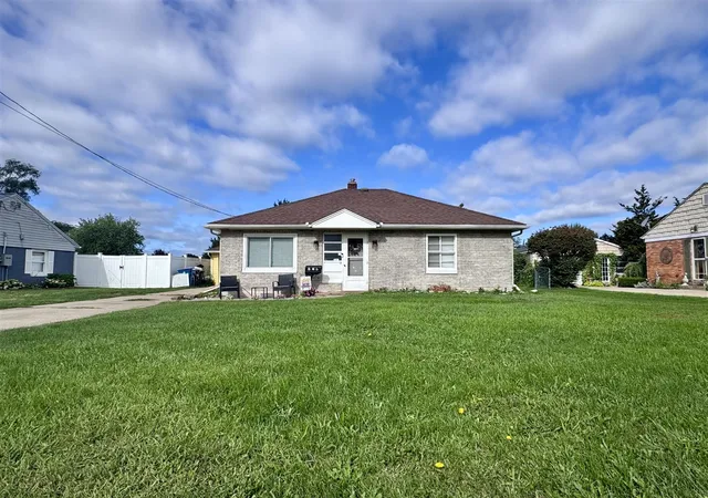 1st image of 214 S 22nd St, Battle Creek, MI 49015 | MLS# 70554245