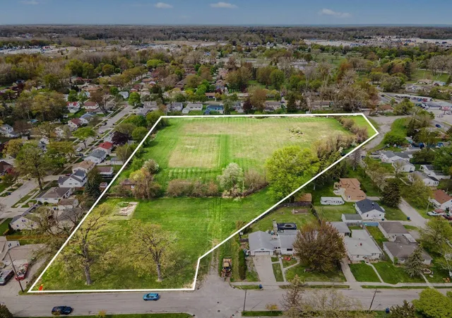 1st image of 1301 N Henry St, Bay City, MI 48706 | MLS# 50207250