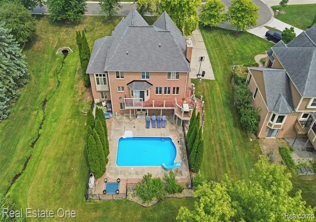 Photo 4 of Single family home for sale at 7805 Rutherford Ct, Canton, MI 48187 | MLS# 61013878 | Listing updated on 2026-08-08