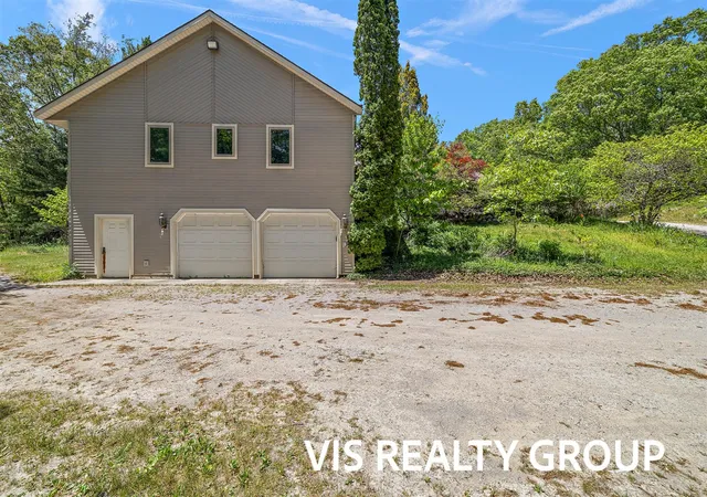 3rd image of 4275 Ford Rd, Muskegon, MI 49445 | MLS# 70521399