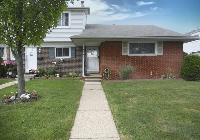 Homes for sale in Warren, MI | 8147 Busko St, Warren, MI 48093 | MLS# 50212473