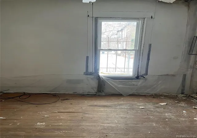 4th image of 1480 Shipherd St, Detroit, MI 48214 2455 | MLS# 60964274
